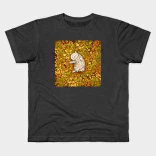 Little Cat Playing on the Leaves Kids T-Shirt